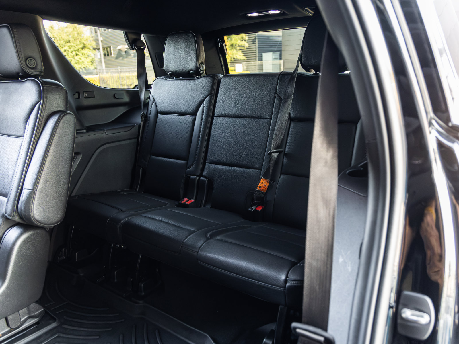 Used 2021 GMC Yukon Denali w/ Denali Premium Package RWD image 33