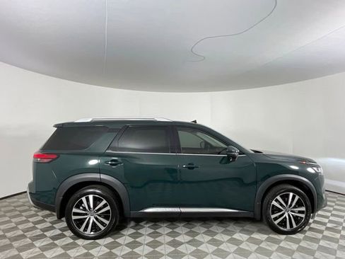 Used 2023 Nissan Pathfinder Platinum AWD/4WD image 4