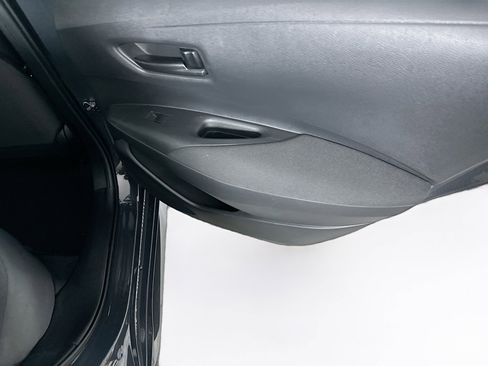 Used 2023 Toyota Corolla LE image 29