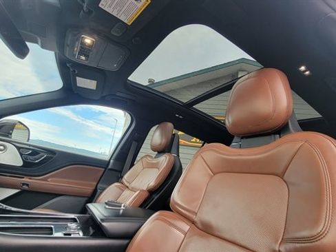 Used 2020 Lincoln Aviator Reserve w/ Equipment Group 202A AWD/4WD image 24