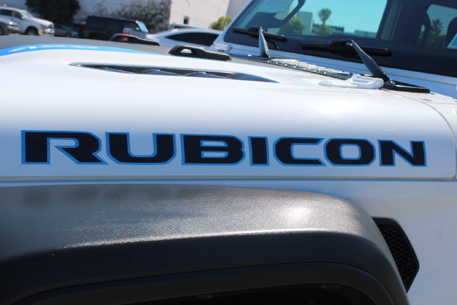 Used 2024 Jeep Wrangler Unlimited Rubicon 4xe AWD/4WD image 10