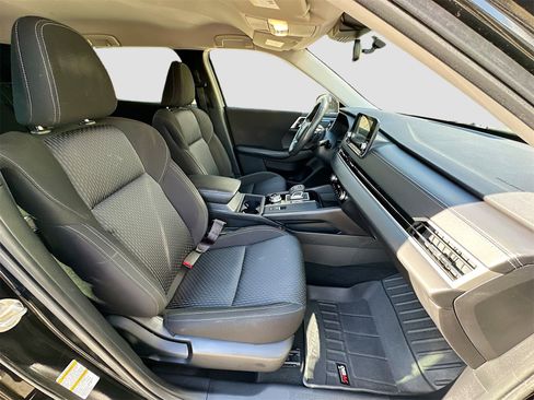 Used 2022 Mitsubishi Outlander ES image 26