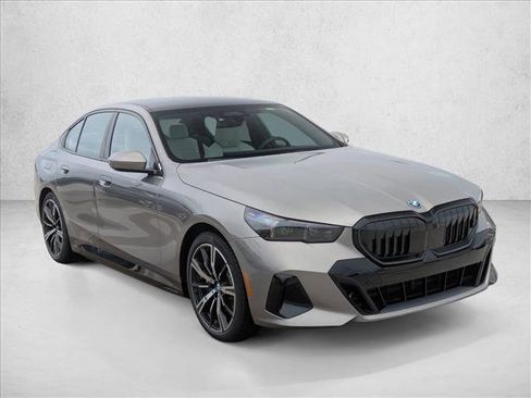 New 2027 BMW 550e xDrive AWD/4WD image 7