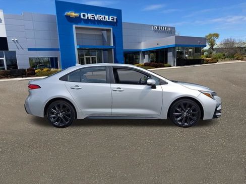 Used 2024 Toyota Corolla SE w/ SE Premium Package FWD image 27
