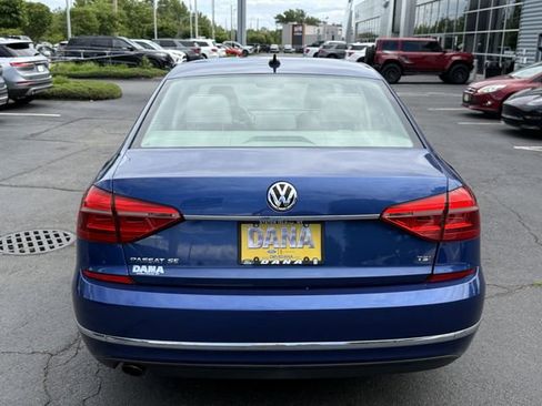 Used 2016 Volkswagen Passat 1.8T SE FWD image 5