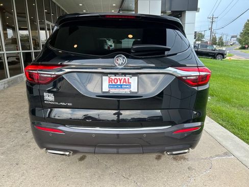 Used 2021 Buick Enclave Essence w/ LPO, Floor Liner Package FWD image 6