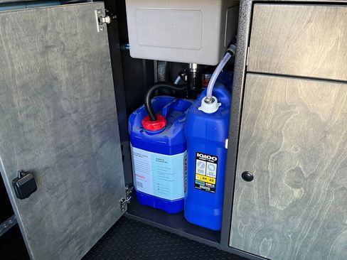 New 2025 RAM ProMaster 1500 w/ Quick Order Package 22G SLT image 6