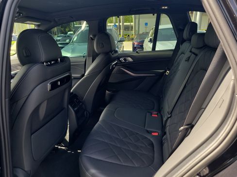 Used 2024 BMW X5 sDrive40i w/ Premium Package RWD image 13