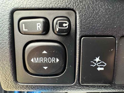 Used 2017 Toyota Corolla iM w/ All-Weather Mat Package FWD image 12