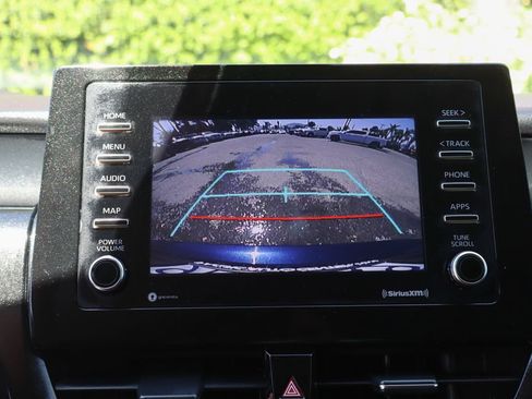 Used 2021 Toyota Camry LE FWD image 31
