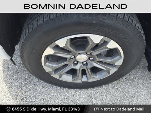 Certified 2024 Chevrolet Silverado 1500 High Country image 10