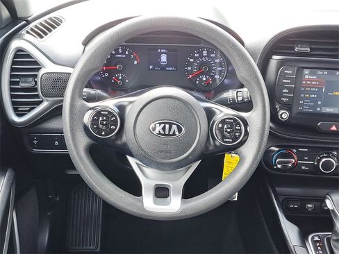 Used 2021 Kia Soul LX image 21
