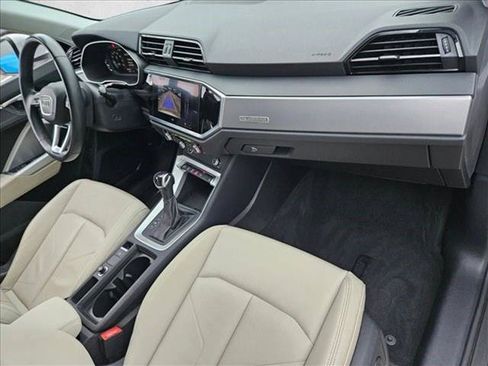 Used 2022 Audi Q3 2.0T Premium w/ Convenience Package AWD/4WD image 20