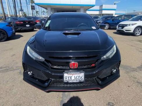 Used 2018 Honda Civic Type R image 3