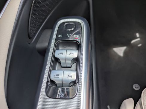 Used 2025 Mercedes-Benz E 350 4MATIC Sedan w/ Winter Package image 28