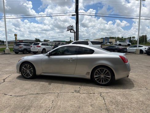 Used 2011 INFINITI G37 Journey w/ Premium Pkg RWD image 8