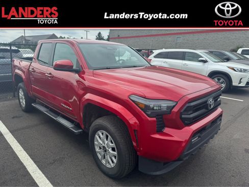 Used 2025 Toyota Tacoma SR5 AWD/4WD image 1
