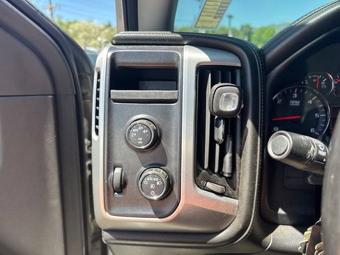 Used 2014 GMC Sierra 1500 SLE w/ SLE Value Package AWD/4WD image 33
