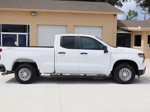 Used 2023 Chevrolet Silverado 1500 W/T w/ WT Convenience Package AWD/4WD image 10