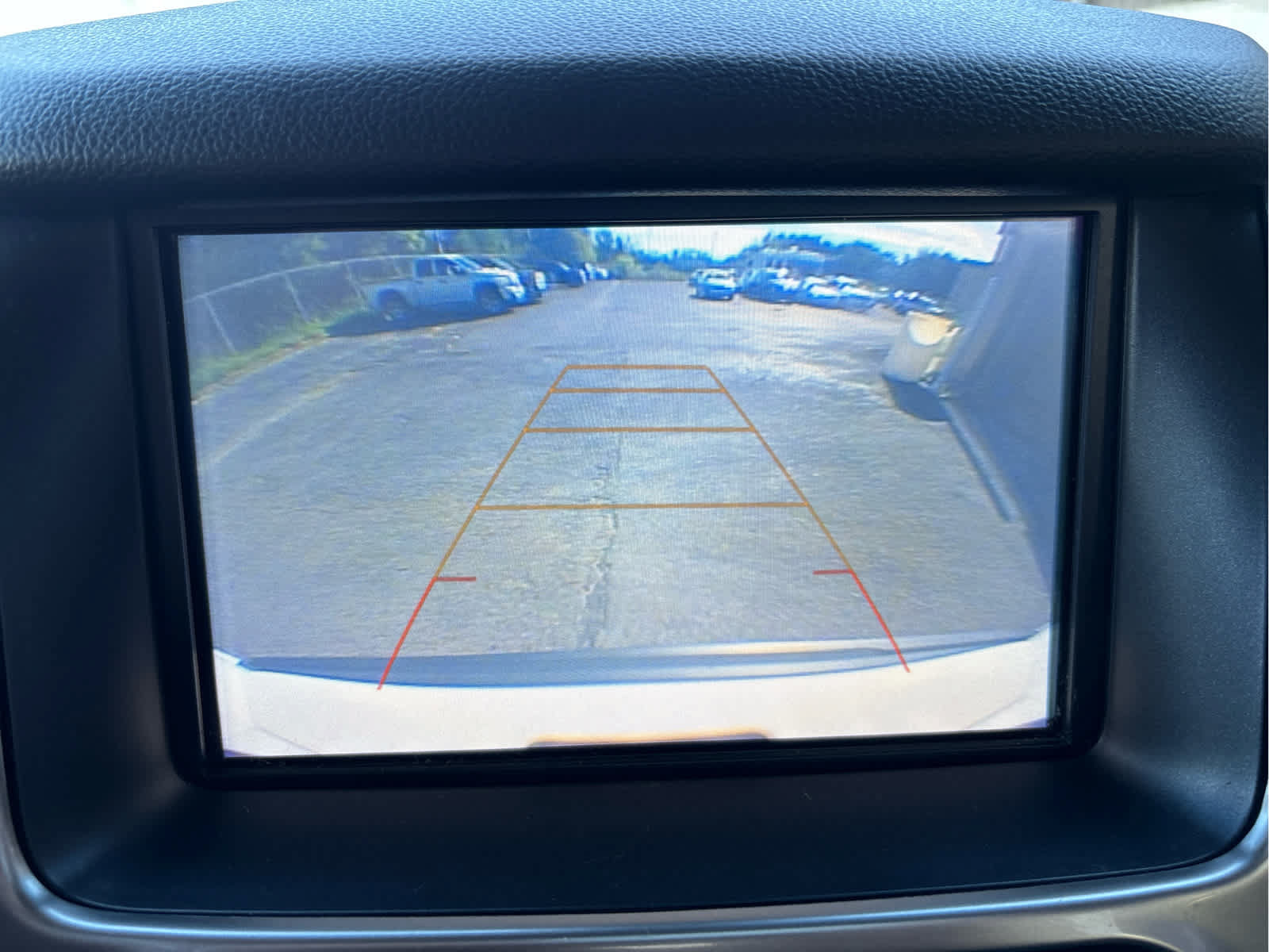 Used 2018 Chevrolet Tahoe Premier AWD/4WD image 28