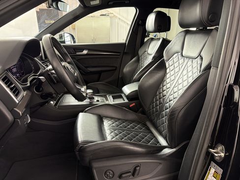 Used 2018 Audi SQ5 Premium Plus w/ S Sport Package AWD/4WD image 5