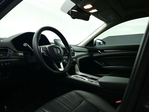 Used 2022 Honda Accord Touring image 26