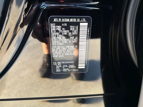 Used 2025 Nissan Armada PRO-4X w/ Pro-4X Premium Package image 40