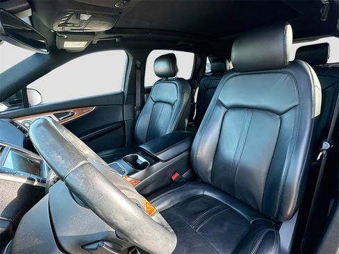 Used 2018 Lincoln MKX Reserve w/ Luxury Package image 22