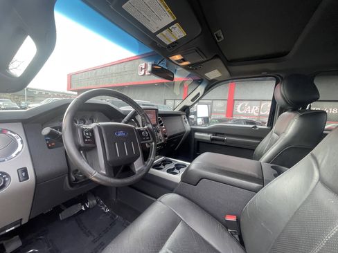 Used 2016 Ford F250 Lariat w/ Lariat Ultimate Package image 7