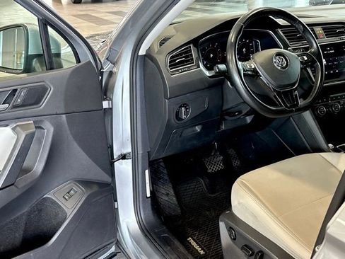 Used 2019 Volkswagen Tiguan SEL image 12