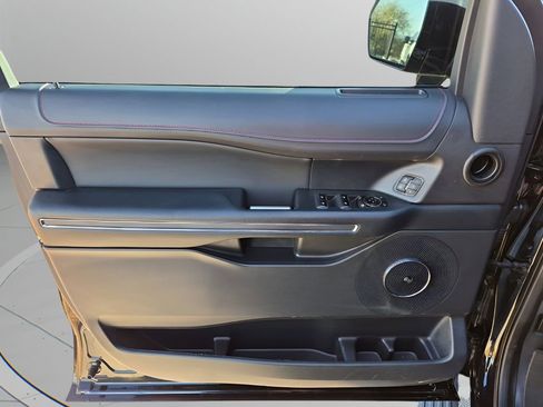 Used 2023 Ford Expedition Max Limited image 26