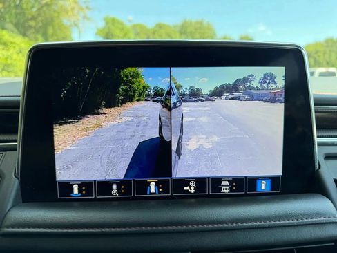 Used 2021 Chevrolet Tahoe RST w/ Luxury Package image 22