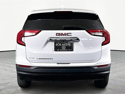 Used 2023 GMC Terrain SLE image 5