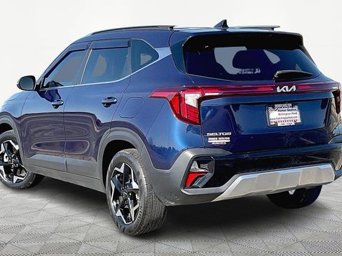 Used 2024 Kia Seltos EX image 10