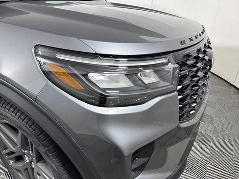 New 2026 Ford Explorer ST-Line w/ ST-Line Street Pack image 12