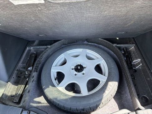 Used 2020 Ford Escape SEL FWD image 10