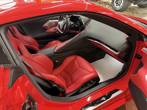 Used 2022 Chevrolet Corvette Stingray Premium Cpe w/ Z51 Performance Package image 13