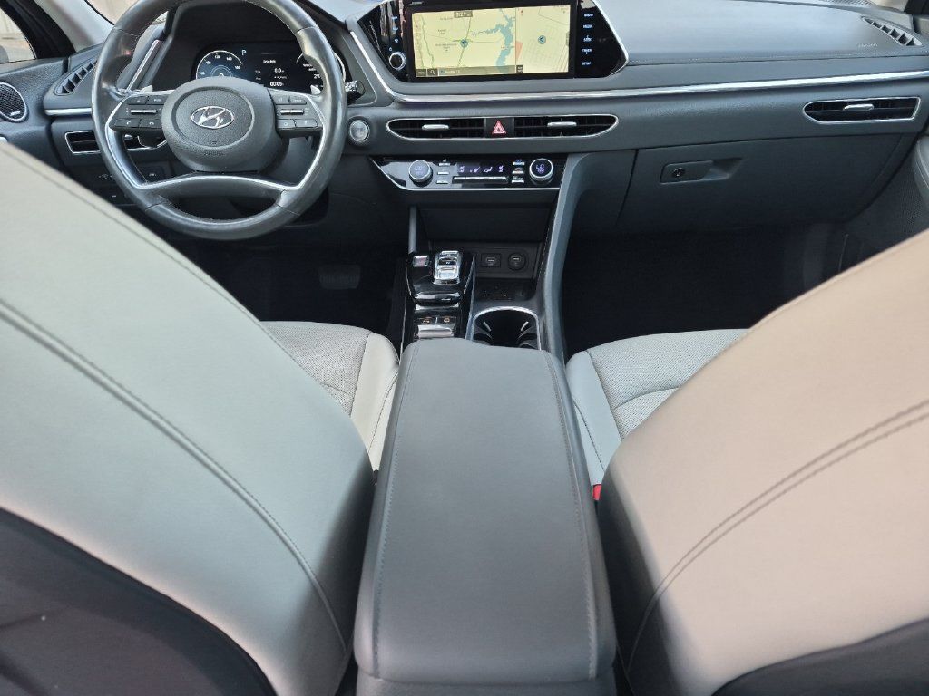 Used 2020 Hyundai Sonata Limited FWD image 13