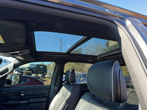 Used 2023 RAM 1500 Limited w/ Night Edition image 17