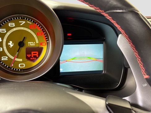 Used 2021 Ferrari F8 Tributo RWD image 20