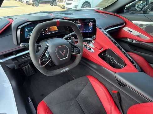 Used 2024 Chevrolet Corvette Z06 RWD image 22