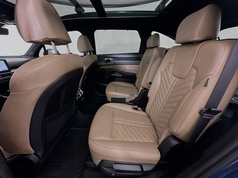 Used 2024 Kia Sorento SX Prestige w/ Olive Brown Leather Package image 29