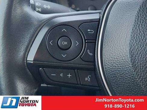Used 2024 Toyota Corolla SE image 29