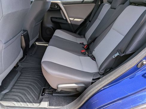 Used 2015 Toyota RAV4 LE AWD/4WD image 26