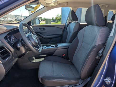 Used 2021 Nissan Rogue S AWD/4WD image 8
