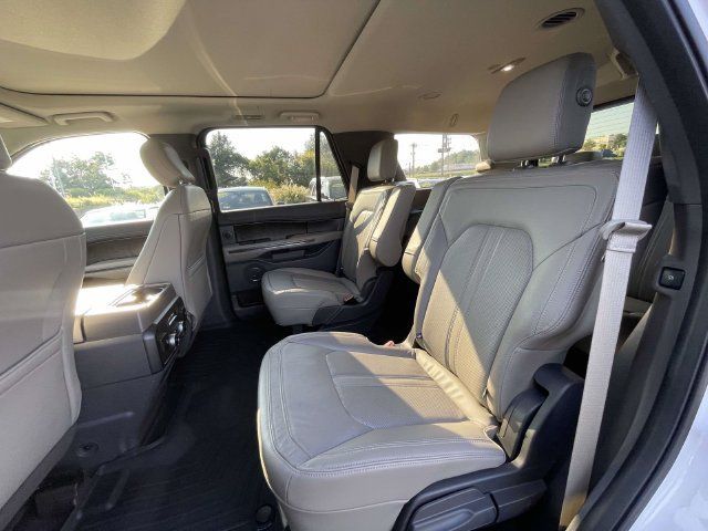 Used 2018 Ford Expedition Limited w/ Equipment Group 302A RWD image 13