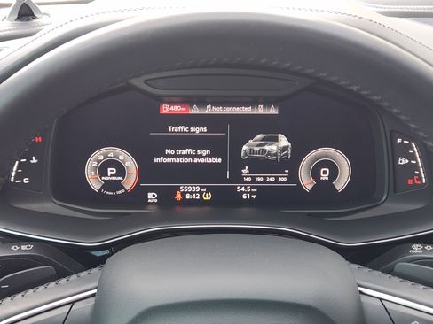 Used 2019 Audi Q8 Prestige w/ Luxury Package image 16