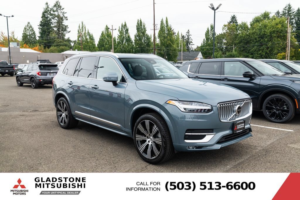 Used 2023 Volvo XC90 B6 Ultimate w/ Protection Package Premier AWD/4WD image 14