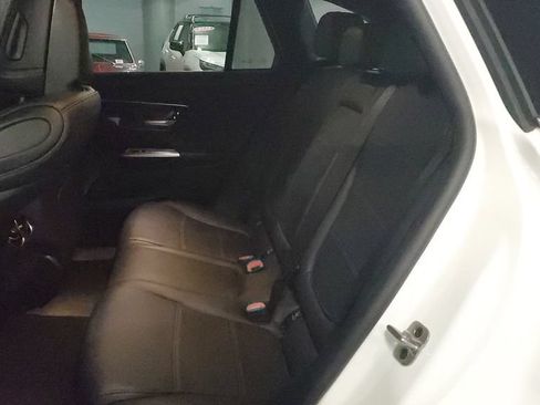 Used 2024 Mercedes-Benz GLC 300 image 14