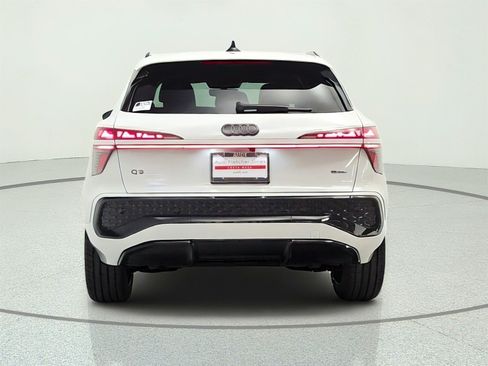 New 2026 Audi Q3 quattro 2.0T AWD/4WD image 6